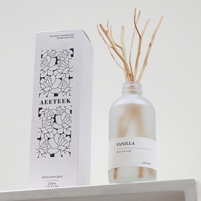 Vanilla Reed Diffuser, 7.4oz(220ml) Orange Blossom Black Pepper Amber Essential Oils, Air Freshener for Home with Willow Branches Decor, Long Lasting Fragrance for Bathroom, Office (1-Pack)