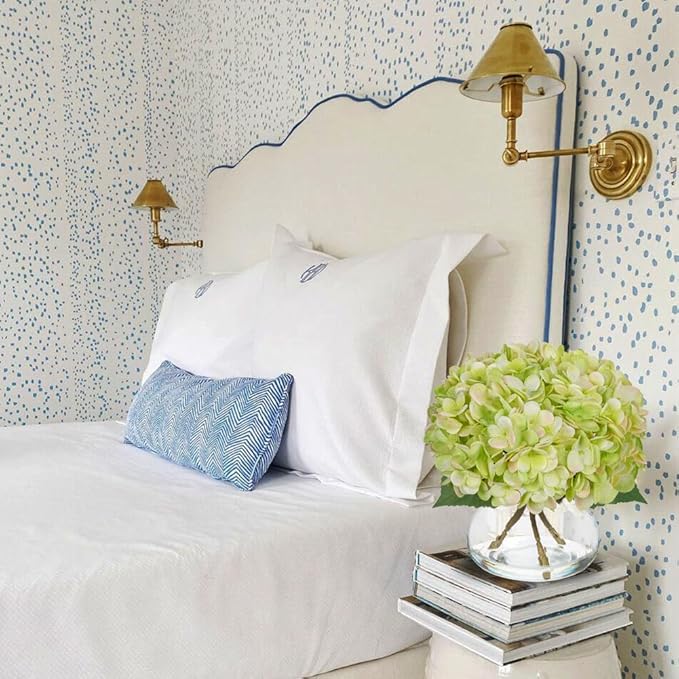 Hollyone Hydrangea Artificial Flowers with Glass Vase Green Silk Faux Flowers Arrangements in Vase with Faux Water Fake Floral Bulk Bouquet for Home Decor Table Centerpiece Decorations