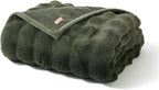 EVERGRACE Ultra Soft Luxury Fluffy Ridgeline Faux Rabbit Fur Throw Blanket, Thick Warm Bubble Throw for Bed, Cozy Plush Reversible Blankets for Couch, Chair, Sofa, Green, 50x60 Inches, 870 GSM
