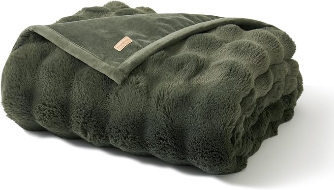 EVERGRACE Ultra Soft Luxury Fluffy Ridgeline Faux Rabbit Fur Throw Blanket, Thick Warm Bubble Throw for Bed, Cozy Plush Reversible Blankets for Couch, Chair, Sofa, Green, 60x80 Inches, 870 GSM