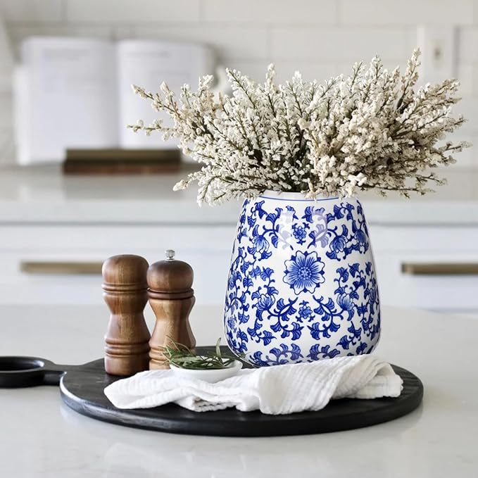 Hollyone Blue and White Porcelain Vase Chinoiserie Floral Vase Large Vintage Tall Blue Ceramic Vase for Home Mantle Shelf Living Room Table Centerpieces Decor, 7 Inch