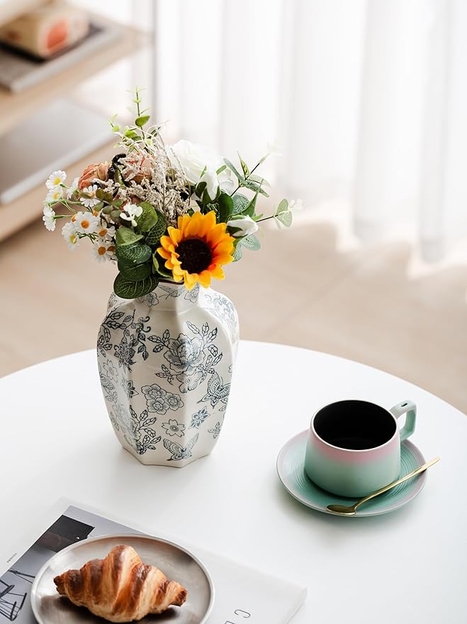 Blue and White Vase, Vintage Blue Ceramic Flower Vessel,Ceramic vases for Home Decor,Vintage Green and Beige for Console Table Mantle Chinoiserie Decor (Retro-02, Large)