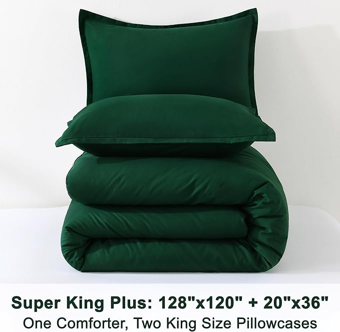 Litanika Oversized King Comforters Emerald Green Super King Plus Size, 3 Pieces Lightweight Solid Bedding Comforter Set, All Season Fluffy Bed Set (128x120In Comforter & 2 Pillowcases)