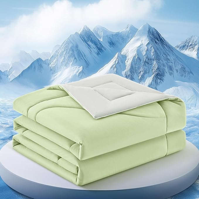 Cooling Comforter Twin Size, Double-Sided Cooling Blanket for Hot Sleepers & Night Sweats, Arc-Chill Q-Max > 0.4 Breathable Ice Blanket, Lightweight Cold Comforter (68''x90'', Light Green)