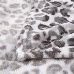 MERRYLIFE Cheetah Throw Blanket for Couch | Soft Decorative Ultra-Plush Colorful| Throw Size Travel Blanket Plush|(50" 60", Snow Leopard)