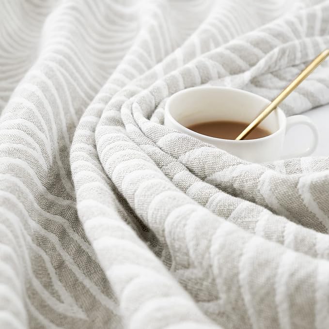 jinchan Boho 100% Cotton Blanket Muslin Twin Size 60x80 Inches Lightweight 3-Layer Geometric Triangle Striped Reversible Quilt Throw Soft Breathable Comfy All Seasons for Couch Bed Decor, Light Grey