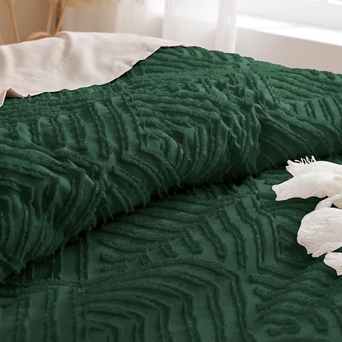 Andency Dark Emerald Green California King Comforter Set, 3 Pieces Boho Tufted Cal King Bedding Set & Collections, Forest Green Oversized Soft Lightweight Bed Set (104x96In, 2 Pillowcases)