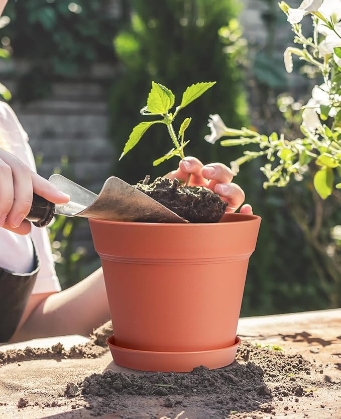 homenote Plant Pots,7.5 Inch Flower Pots for Plants Plastic Planters for Indoor with Multiple Drainage Holes and Trays, for All Home Garden Flowers Succulents,Outdoor(Terra Cotta,8 Pack)