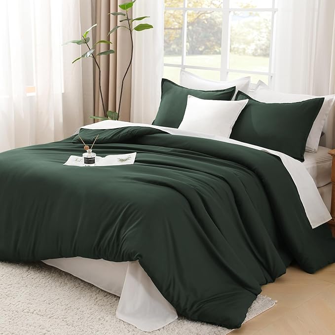 Litanika Forest Green Comforters Oversized Queen Size, 3 Pieces Lightweight Solid Bedding Comforter Set, All Season Fluffy Bed Set (98x98In Comforter & 2 Pillowcases)