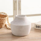 Mitt&Ditt Ceramic Flower Vase, 5.3 inch Off-White Farmhouse Rustic Vase, Handcrafted Weathered Pottery Vases, Small Flower Terracotta Vases for Home Decor, Living Room, Table, Shelf