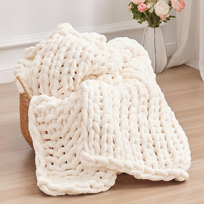 Chunky Knit Throw Blanket, 60''*80'' Knitted Throw Chenille Yarn for Bed Couch, Handmade Cream Crochet Big Thick Blanket, Machine Washable Cute Comfy Blanket for Home Decor