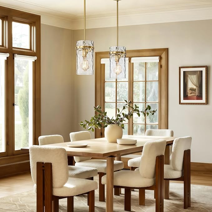 Brass Hammered Hand-Blown Glass Pendant Light, Pendant Lights Kitchen Island Lighting Gold Pendant Light Adjustable Brass Pendant Light Fixtures Dining Room Farmhouse Chandelier 2 Pack