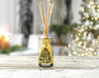 Urban Naturals Pine Forest Reed Diffuser Set - White Pine Needles, Eucalyptus and Sandalwood - Christmas Tree Scent - Holiday Decor with Real Pine Branches