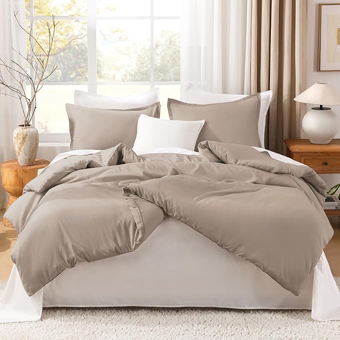 Litanika Light Coffee Comforter Set Queen Size, 3 Pieces Lightweight Solid Bedding Comforter Set, All Season Fluffy Bed Set (90x90In Comforter & 2 Pillowcases)