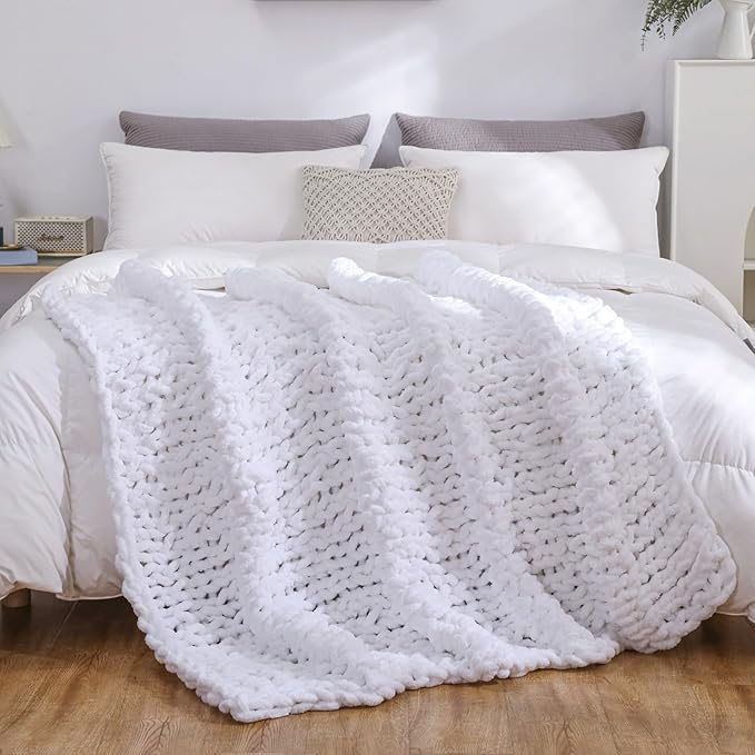 WESHIONGOO Chunky Knit Blanket Throw Knitted Throw Blankets for Couch Bed Fluffy Soft Blanket with Jumbo Chenille Yarn Thick 100% Handmade (White, 50"×60")