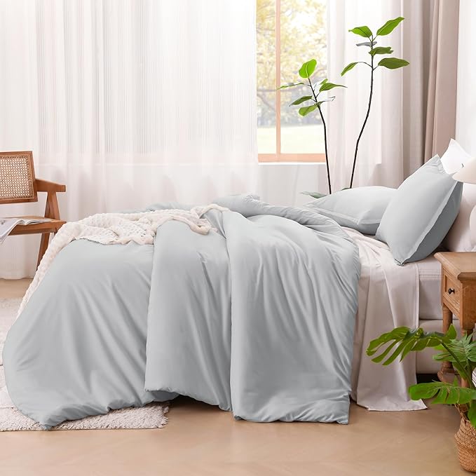 Litanika Oversized King Comforters Light Grey Super King Plus Size, 3 Pieces Lightweight Solid Bedding Comforter Set, All Season Fluffy Bed Set (128x120In Comforter & 2 Pillowcases)