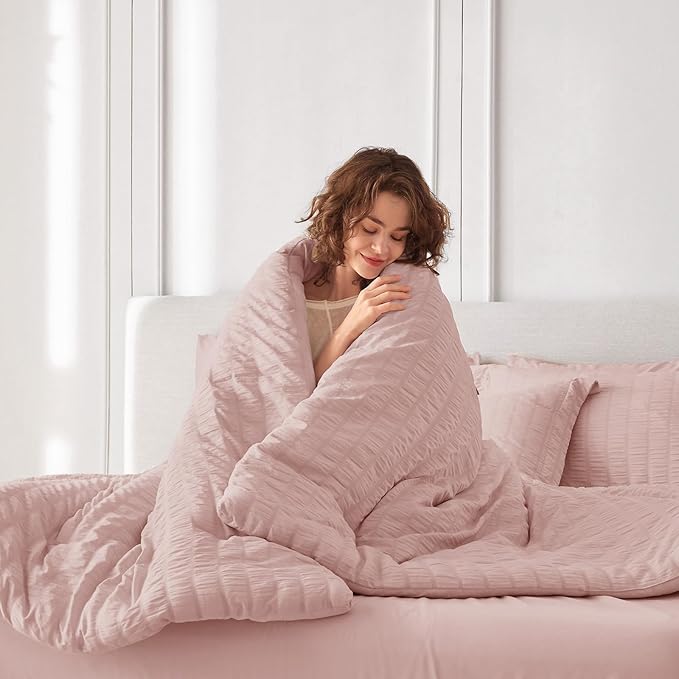 MUXHOMO 5 Pieces Twin Comforter Set, Seersucker Bed in a Bag Twin Size, All Season Luxury Bedding Set with Comforter, Flat Sheet, Fitted Sheet, Pillowcase & Sham, Rose Gold