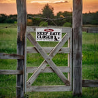 Warning Signs, Keep Gate Closed Dog Sign, Decorative Wood Hanging Wood Plaque, Warning Animal Dog Sign, Funny Novelty Caution Dog Sign, Dog Owner Home Decor, Door Gate Hanger Outdoor