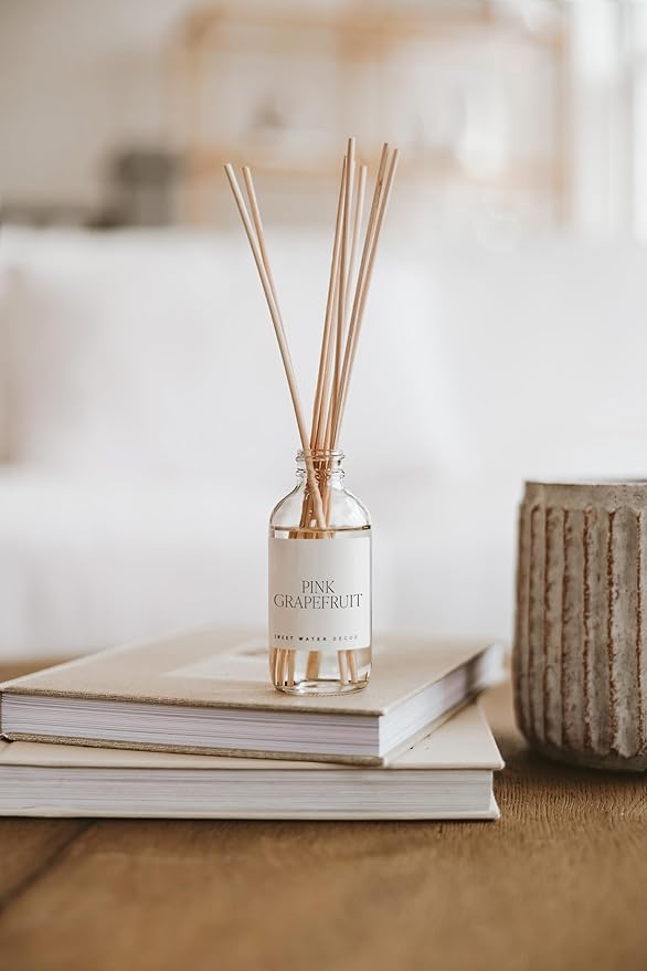 Sweet Water Decor Pink Grapefruit Clear Reed Diffuser – Room Decor Aesthetic with Long-Lasting Premium Fragrance of Grapefruit, Orange, Strawberry, Jasmine & Cedar for 4 Months – Ideal for Home Décor