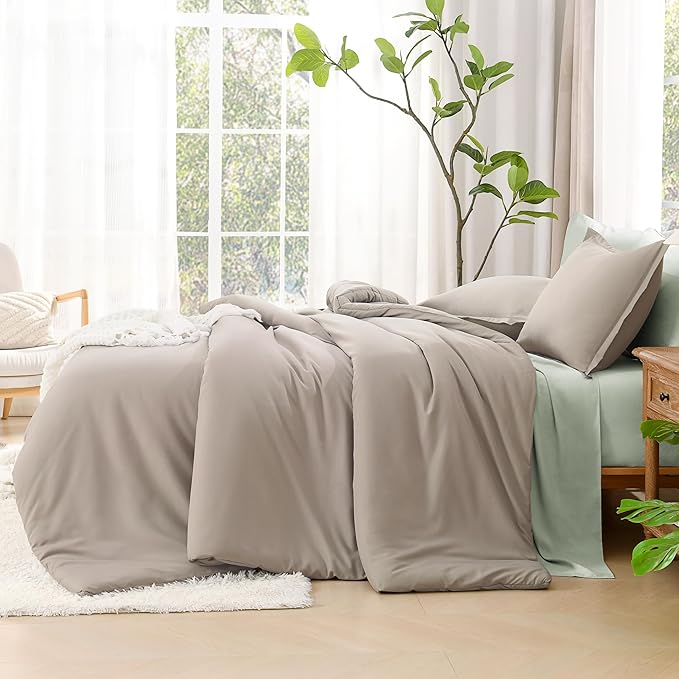Litanika Comforters Oatmeal Oversized Queen Size, 3 Pieces Lightweight Solid Bedding Comforter Set, All Season Fluffy Bed Set (98x98In Comforter & 2 Pillowcases)