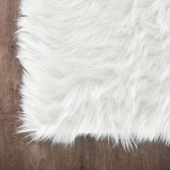 Latepis 9x12 Area Rug for Bedroom White Fluffy Rugs Washable Faux Fur Rug for Living Room Fuzzy Shaggy Rug for Office Entertainment Room Home Décor Rectangle