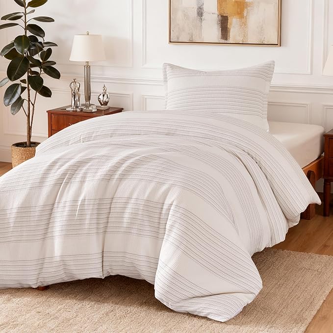 Amazon Basics Waffle Weave Microfiber 2-Piece Duvet Cover Set, Includes 1 Duvet Cover and 1 Pillow Sham, Twin, Dark Grey Striped