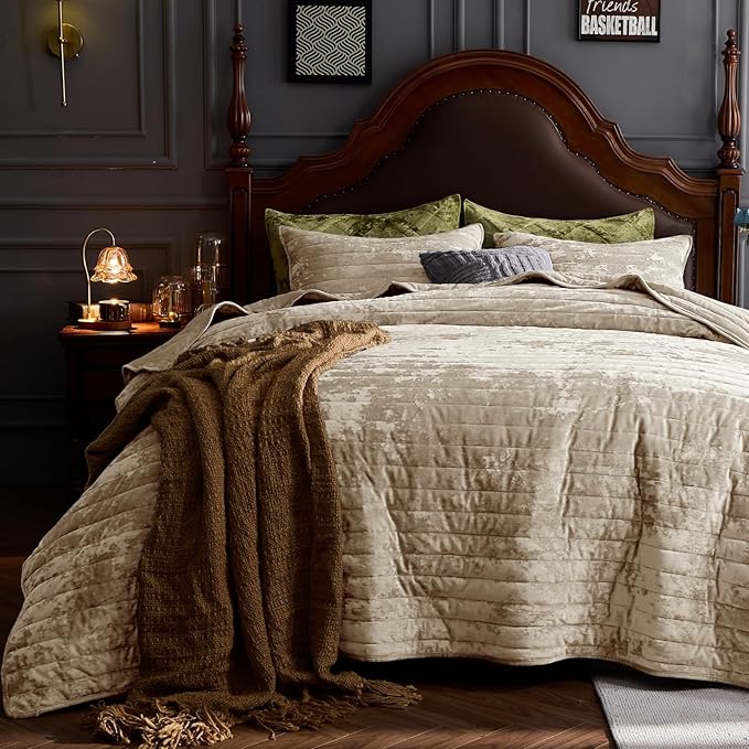 Qucover Velvet Quilt King Size Bedding Set, 106"x98" Oversized King Velvet Quilt and Sham Set, Luxury Cream Beige Striped Comforter, Ultra Soft Winter Quilted Bedspread Coverlet for All Seasons
