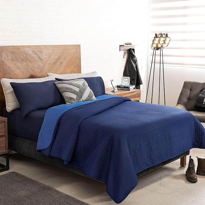 Vianney King Size Comforter 110x93 Inches Reversible Lightweight Quilt Blanket in Electric Blue and Navy Blue with Geometric Square Pattern for Stylish All-Season Bedding