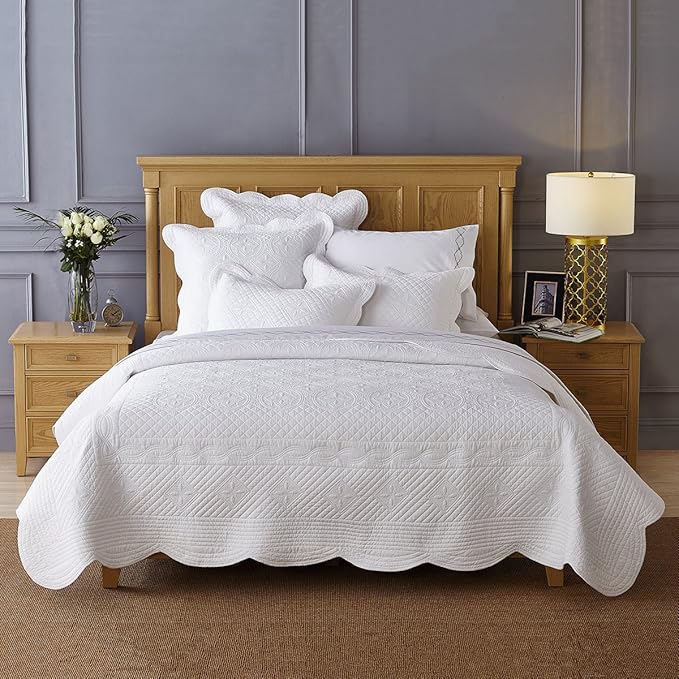 Calla Angel Sage Garden Luxury Pure Cotton Quilt, King, White