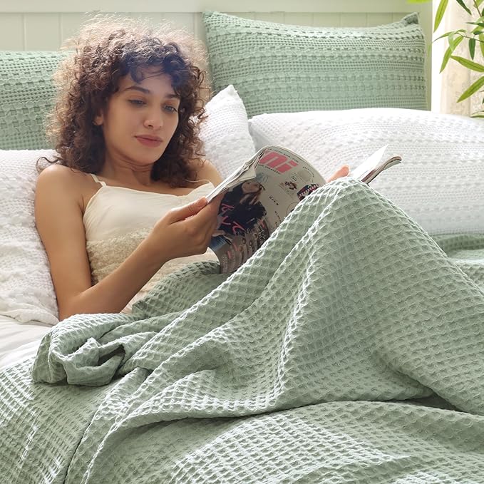 PHF Ultra Soft Waffle Weave Throw Blanket 50"x 60"- Washed Lightweight Breathable Cozy Woven Blanket for Bed - Aesthetic Decor for Couch Bedding Sofa Home Car - Sage Green/Mint Green