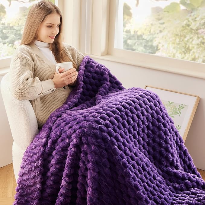 NEWCOSPLAY Super Soft King Blanket Purple Premium Silky Flannel Fleece 3D Clouds Stylish Jacquard Lightweight Bed Blanket All Season Use 350GSM (Purple, King(90"x110"))