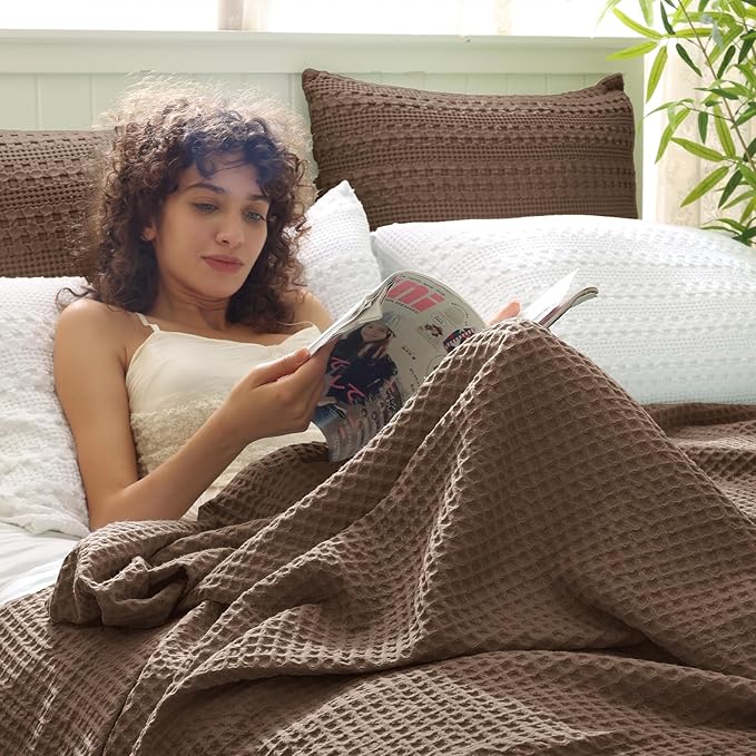 PHF Ultra Soft Waffle Weave Blanket King Size Cocoa Brown（104"x 90"）- Washed Lightweight Breathable Cozy Woven Blanket for Bed - Aesthetic Decor for Couch Bedding Sofa Home Car