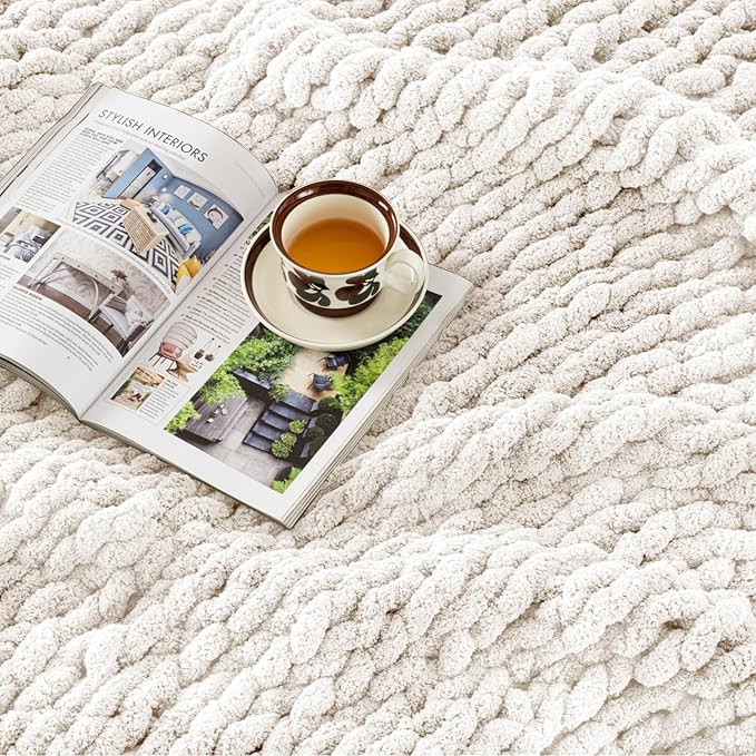 Ultra Soft Chunky Knit Blanket Throw -50x70 Hand Knitted Warm Chenille Throw Blanket, Home Decor Soft Thick Yarn Cable Knit Blanket Breathable Fleece Banket Christmas for Couch Bed Sofa Best GIF