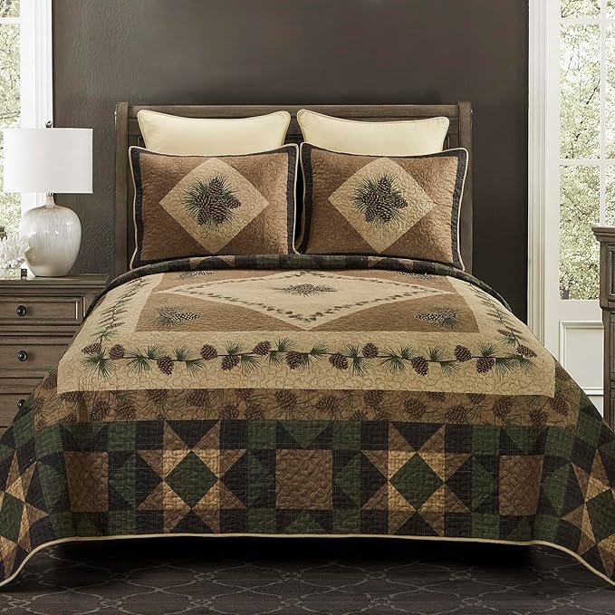 Donna Sharp Queen Polyester Bedding Set - 4 Piece - Antique Pine Lodge Quilt Set with Queen Quilt, Two Standard Pillow Shams and One Decorative Pillow - Machine Washable