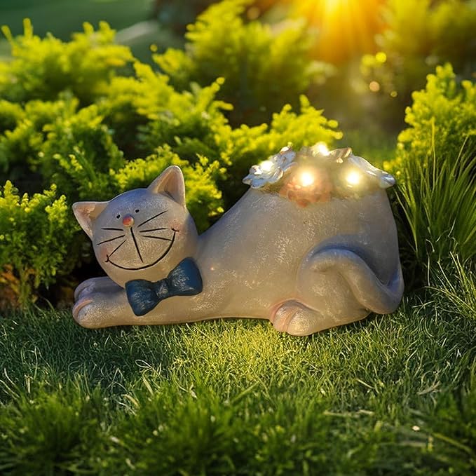 Cat Garden Figurines Outdoor Decor Solar Statue with Succulent and LED Lights for Patio Lawn Yard Art Decoration Housewarming Garden Gift