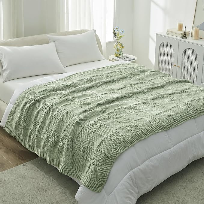 Amélie Home Chenille Knit Throw Blanket for Couch, Checkered Texture Decorative Soft Blanket for Sofa, Bed & Living Room, 60"x80", Sage Green