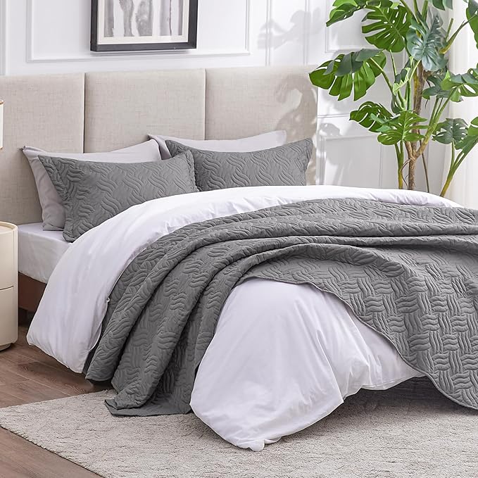 Love's cabin Quilts for Queen Bed Grey Bedspreads Bedding Set - Summer Lightweight Bedspread Comforter - Wave Pattern Bedding Coverlet for All Season - 3 Pieces (1 Quilt, 2 Pillow Shams)