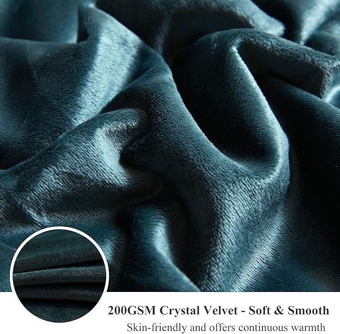 XeGe Luxury Faux Fur Throw Blanket, Deep Green Soft 50x60 Fluffy Blanket Throw, Shaggy Plush Decorative Couch Blanket, Cute Furry Throw Fuzzy Office Lap Blanket for Bedroom Living Room Dark Green