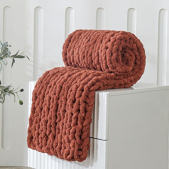 WESHIONGOO Chunky Knit Blanket Throw　40"*40“ Knitted Throw Blankets for Couch Bed Fluffy Soft Blanket with Jumbo Chenille Yarn Thick 100% Handmade(Ｒｕｓｔ)
