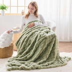 NEWCOSPLAY Faux Fur Throw Blanket Sage Green Bubble Blanket Thick Warm Soft for Couch Sofa Bed 550GSM (Sage Green, Throw(50"x60"))