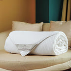 CUDDLE DREAMS Silk Comforter for Spring/Summer/Fall, 100% Long-Strand Silk Filling, Natural & Breathable (King Size)