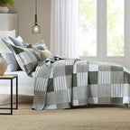 PANGUSHAN 100% Cotton Quilt Set King Size, Patchwork Plaid King Quilt Bedding Set Bedspreads, Farmhouse Lightweight Comforter Reversible Quilt, Green/Moonbeam Bed Spread for King Bed, 3 Pieces