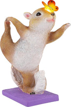 Solar Light Garden Statue Squirrel Figurine, Resin Squirrel Doing Yoga with Lighted Butterfly, Waterproof Spring Outdoor Ornaments for Garden, Front Door, Patio Decor & Gifts for Mother's Day