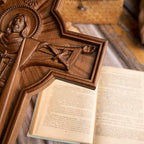 BGCOPPER Jesus Crucifix Wall Cross Handmade Wooden Cross for Wall Decor for Home Room Christmas Gift