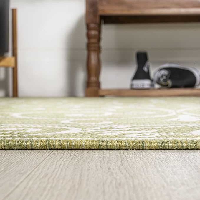 JONATHAN Y Vintage Filigree Indoor Outdoor Area Rug 5X8 Green/Cream, Charleston Textured Weave for Backyard, Patio, Porch, Easy-Cleaning, High Traffic, Pet-Friendly, Non-Shedding (SMB106H-5)