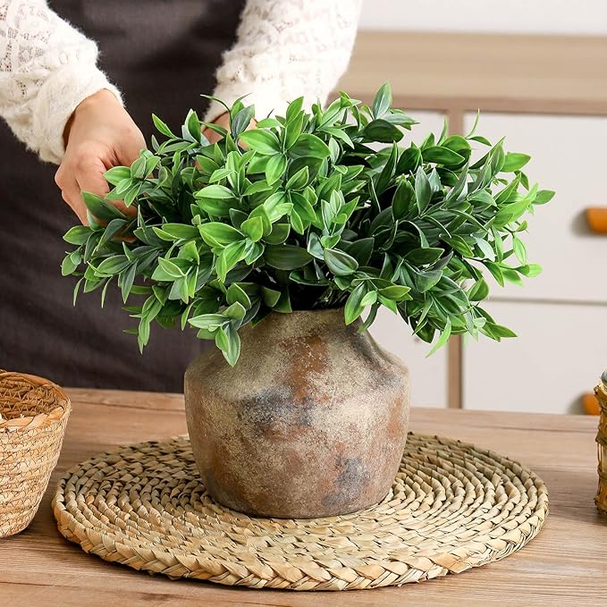 Mitt&Ditt Ceramic Flower Vase, 5.3 inch Pottery Farmhouse Rustic Vase, Handcrafted Weathered Vases, Small Flower Terracotta Vases for Home Decor, Living Room, Table, Shelf, Mantel, Neutral