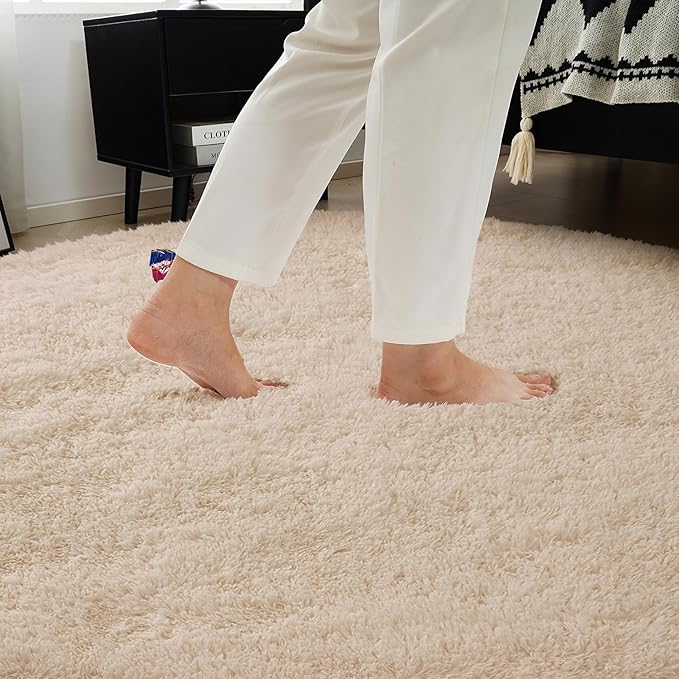Fluffy Round Area Rugs for Bedroom,5'X5'Shag Circle Area Rugs for Girls Room,Non Slip Fuzzy Plush Rug for Kids Room Living Room and Dorm Home Decor Rug