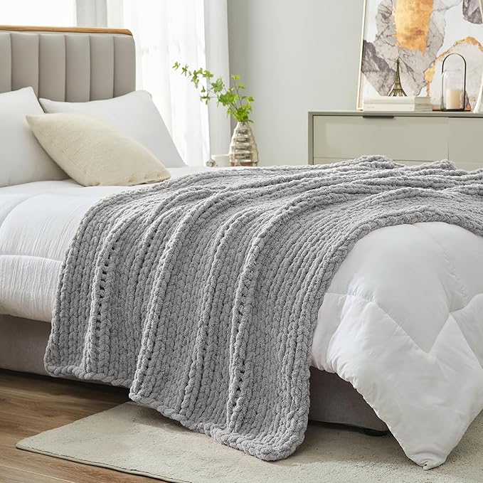 Amélie Home Chunky Knit Throw Blanket for Couch, Soft Chenille Crochet Blanket for Sofa, 50"x60", Light Grey