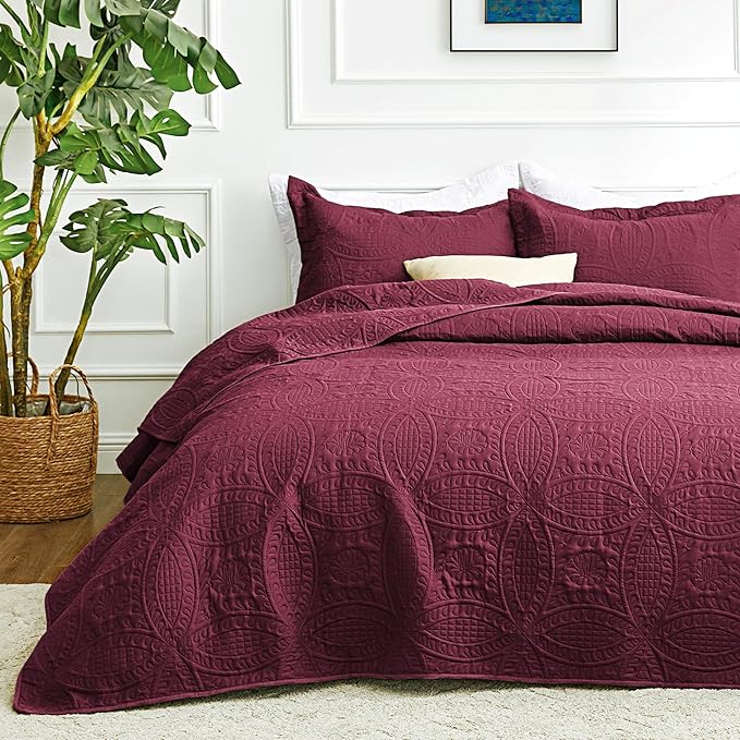Love's cabin Twin Quilt Set Burgundy Bedspreads Bedding Set - Soft Bed Lightweight Bedspread Comforter - Modern Style Coin Pattern Coverlet for All Season - 2 Pieces (1 Quilt, 1 Pillow Sham)