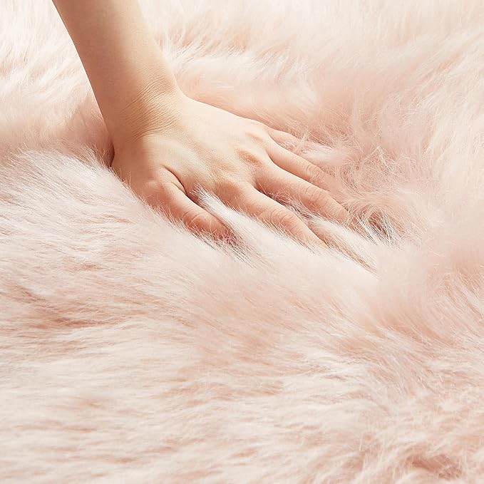 AMTOVO Faux Fur Rug, Pink Small Area Rug, Fluffy Sheepskin Rug, Fuzzy Ultra Soft 2 x 3 ft Shag Rugs for Bedroom Sofa Throw Cushion Room Decor, Sheepskin